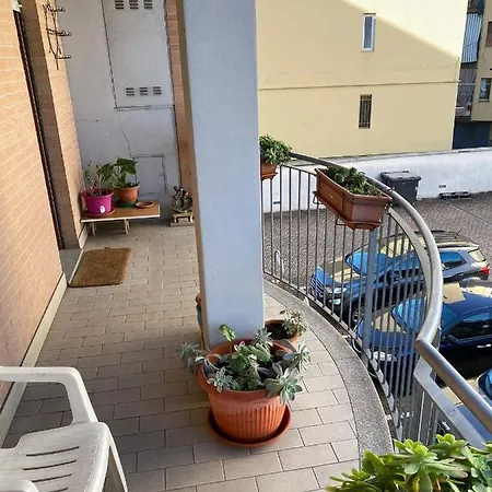 公寓 Est La Casa Di Lorenzo 阿斯蒂