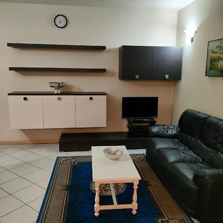Est La Casa Di Lorenzo Apartment Asti